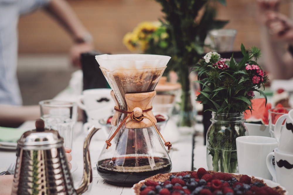 Kaffeezubereitung mit der Chemex Die Chemex Karaffe ist ein echter Hingucker