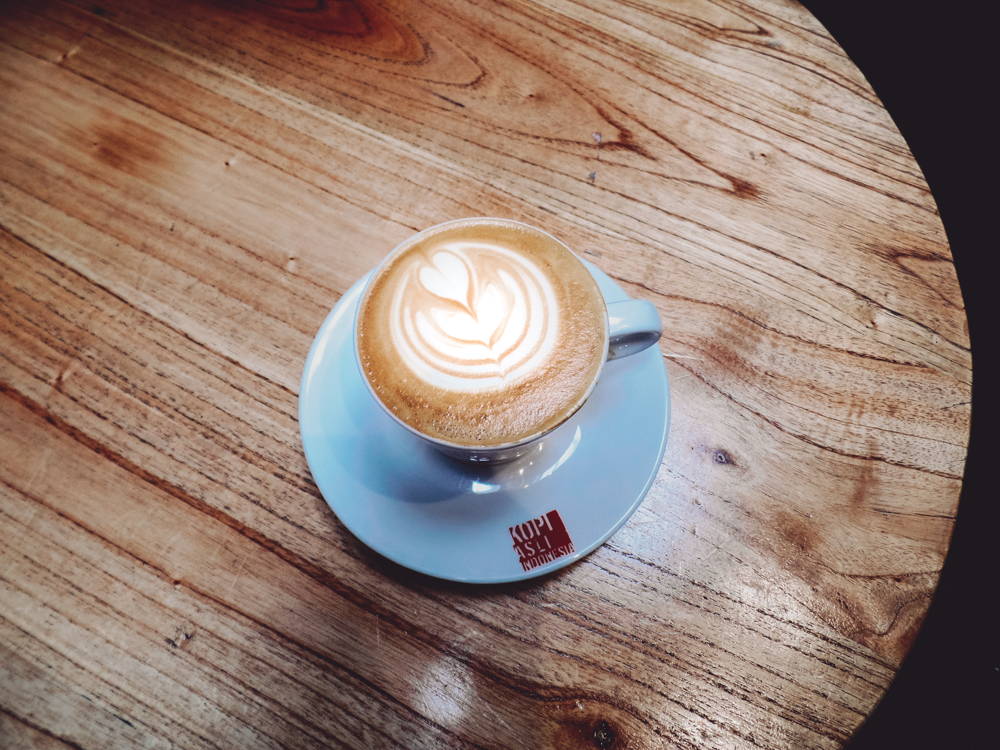 coffeecircle-guide-jakarta-café-anomalie-6.jpg
