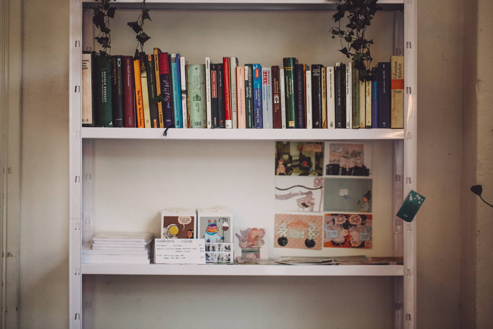 Bücher im Hom Café Bücher im Hom Café