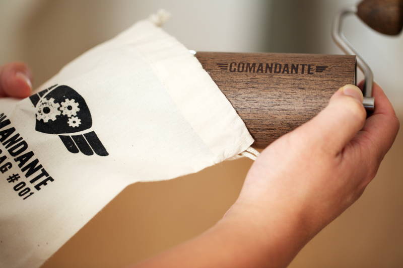 Kommt in praktischem Stoffbeutel