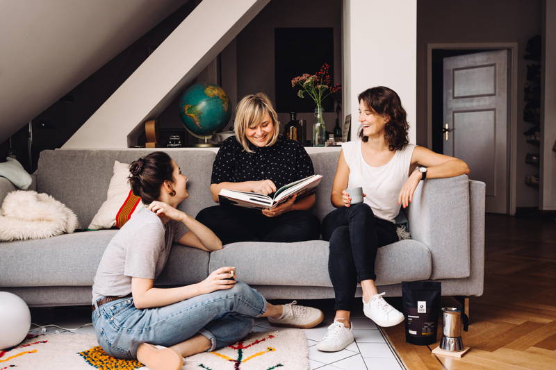 Sophie, Helen und Anna genißen den Jhai