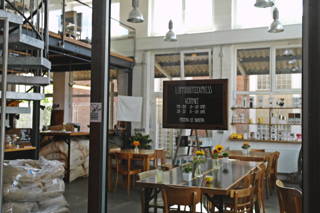 coffeecircle-cafe-guide-kiel-loppo-17.JPG