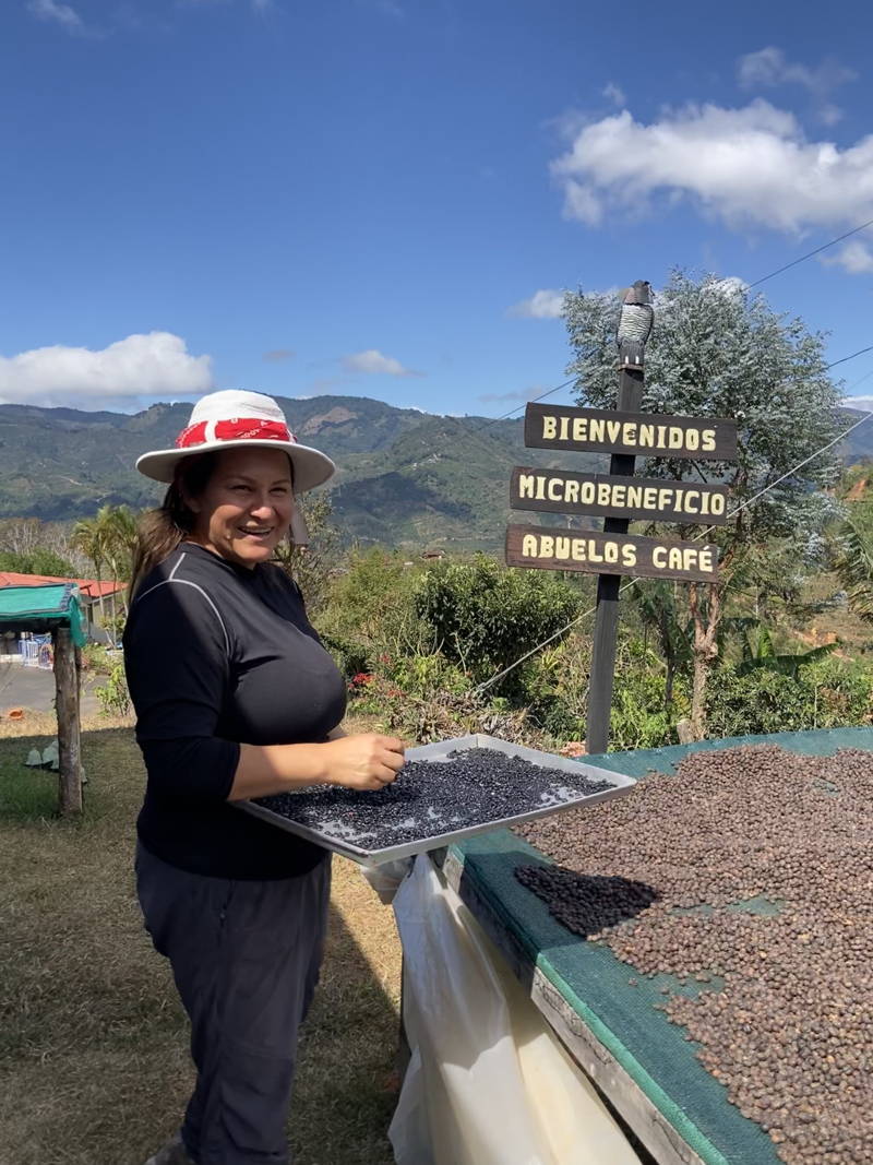 Seilyn Jimenez von Abuelos Cafe