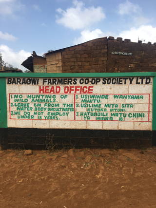 In der Baragwi Factory Unterwegs in Kenia