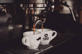 Espresso durchlaufen lassen Espresso durchlaufen lassen