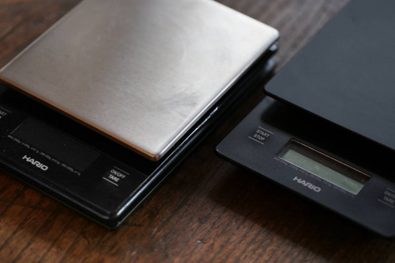 Hario Metal Scale vs. Hario V60 Scale