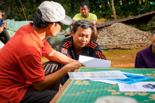Kaffeeanbau in Laos Zu Besuch