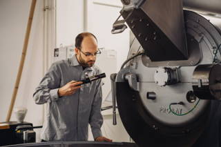 Hannes kontrolliert den Prozess Hannes kontrolliert den Prozess