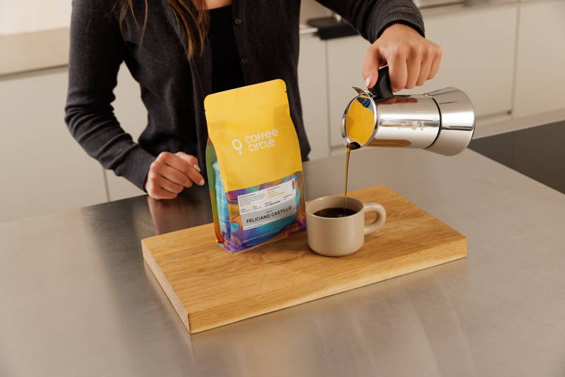 Feliciano Castillo Omniroast mit Bialetti Venus Espressokocher