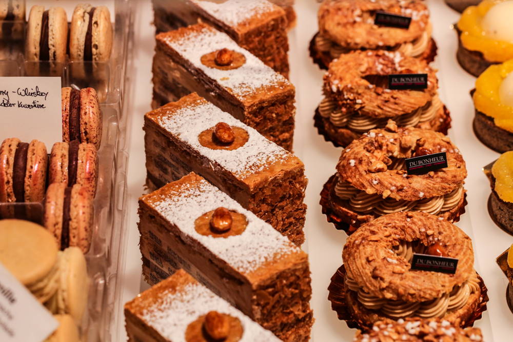 Törtchen und Macarons Törtchen und Macarons