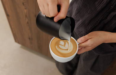 geruechtekueche-kaffee-mit-milch