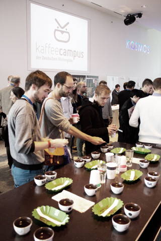 Der Kaffee Campus 2013 und Hannes’ Sieg am deutschen Brewer’s Cup Der Kaffee Campus 2013 und Hannes’ Sieg am deutschen Brewer’s Cup