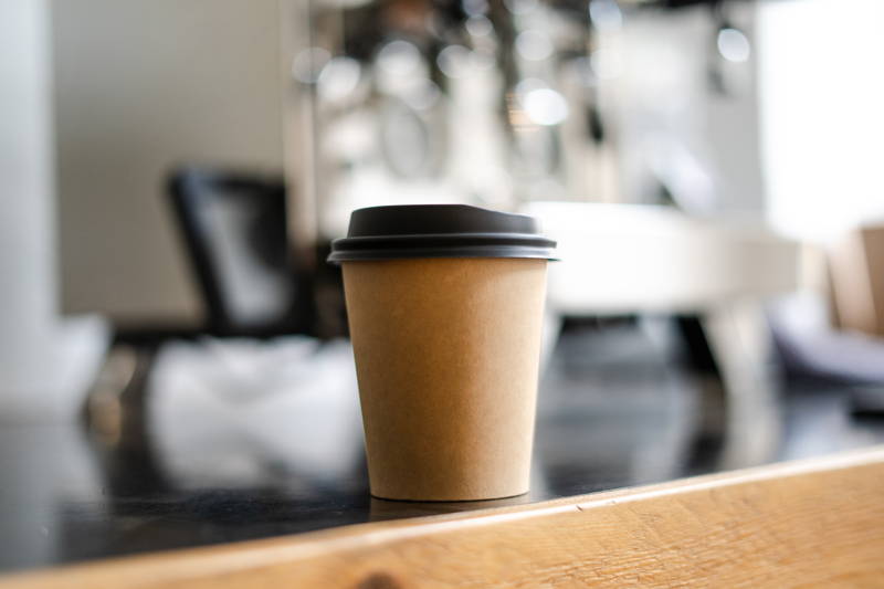 Welcher wiederverwendbare Kaffeebecher besteht den Test.