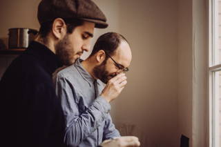 Beim professionellen Cupping Hannes und Ersin