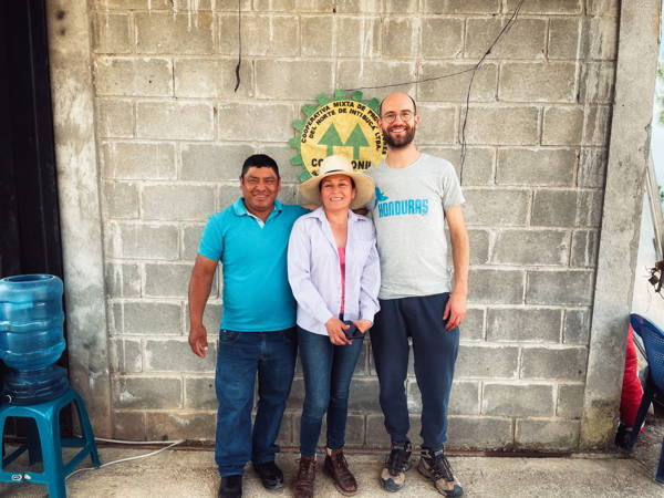 Hannes mit Maíra Gomez bei Comipronil