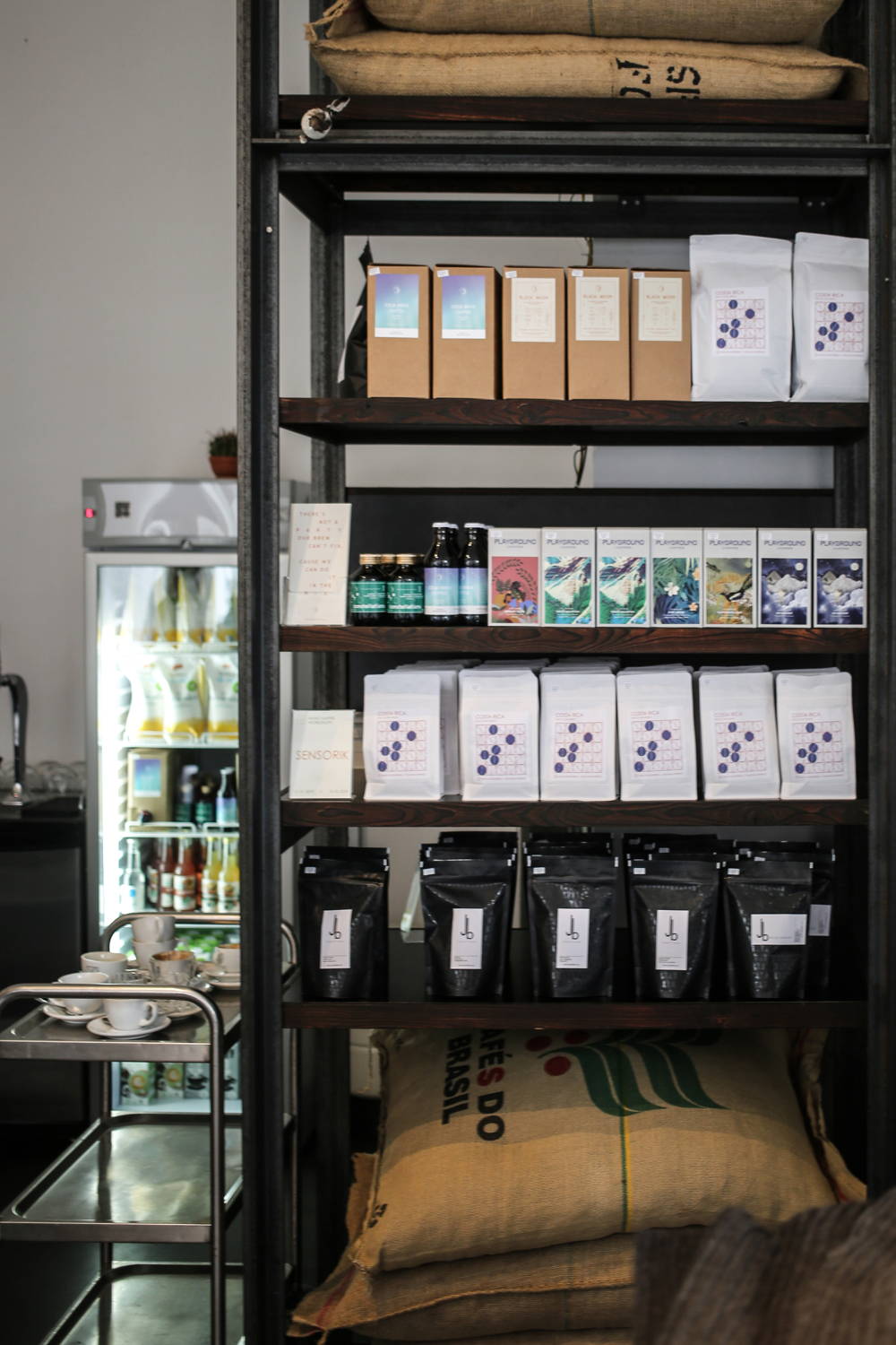 Kaffeeregal Kaffeeauswahl im Nano