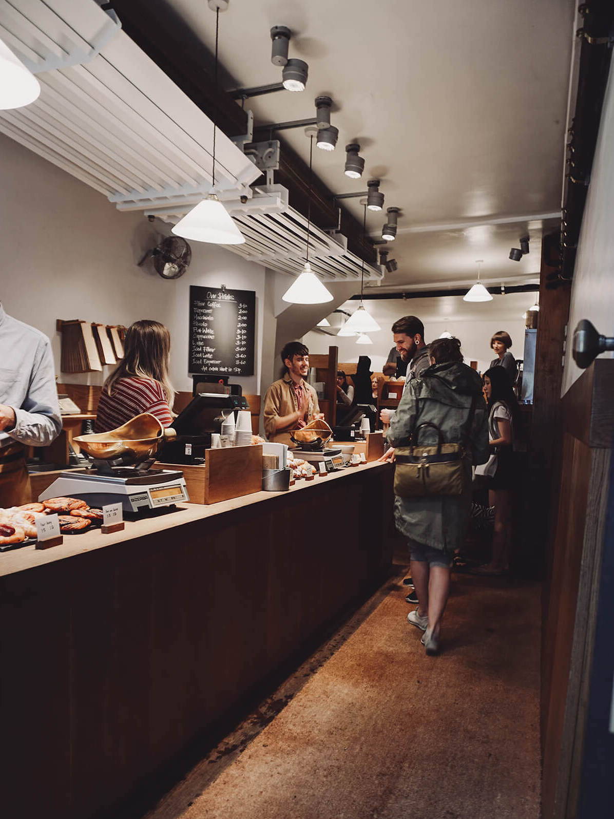 Theke im Monmouth Café