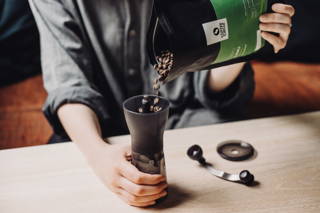 Mahlen in der Handmühle