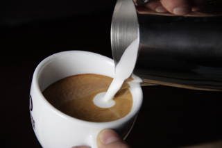 coffee_circle_latte_art12.JPG Latte Art