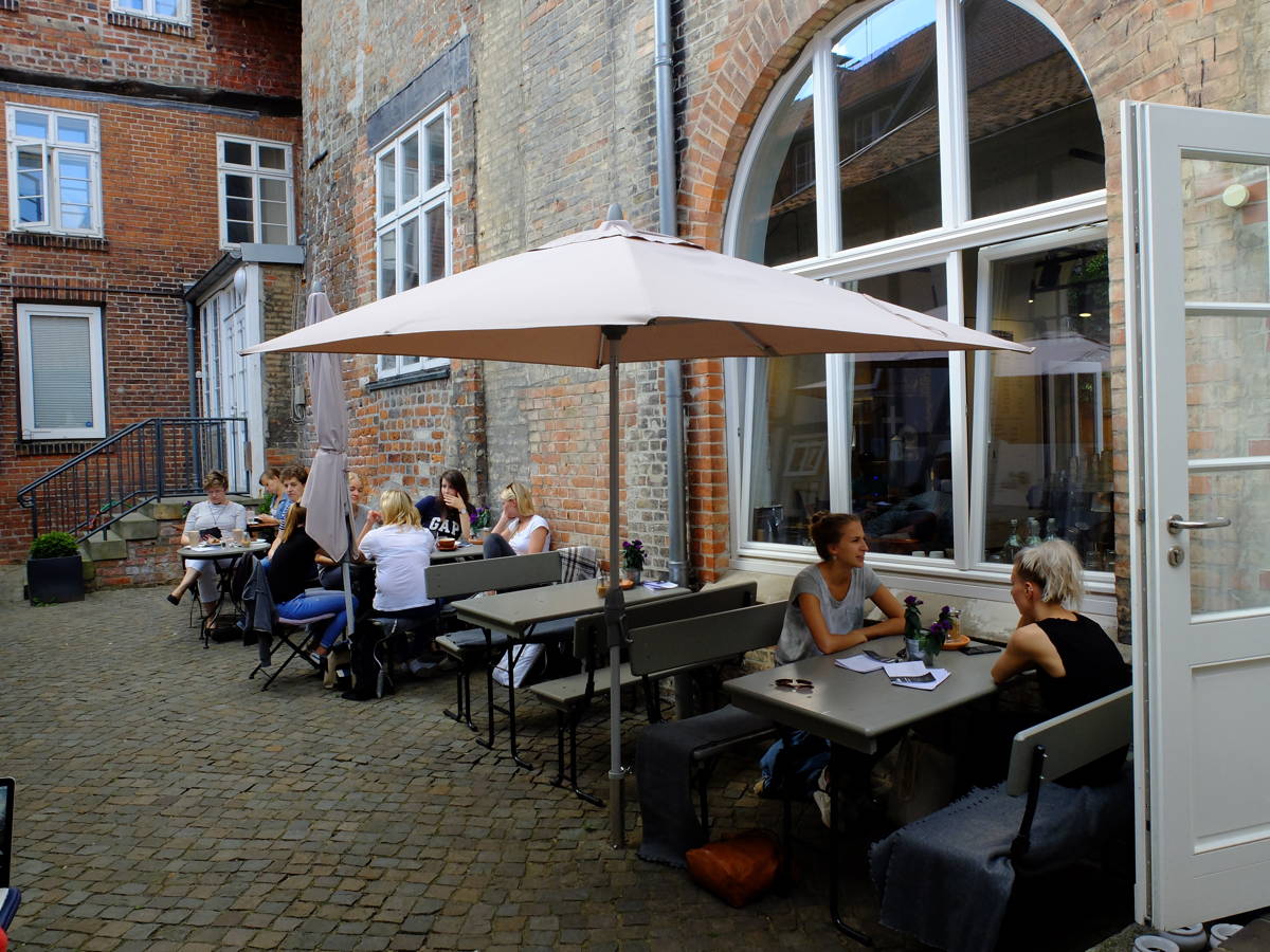 Coffeecircle-lüneburg-guide-bellandbeans-1.jpg