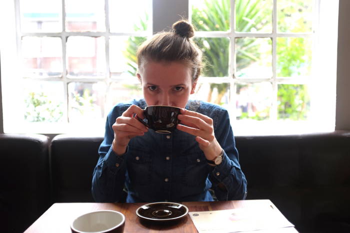 Katrin probiert sich durch Im Kaffeeland Kolumbien