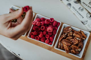 koro-snacks-box-coffee-circle.jpeg Gefriergetrocknete Himbeeren