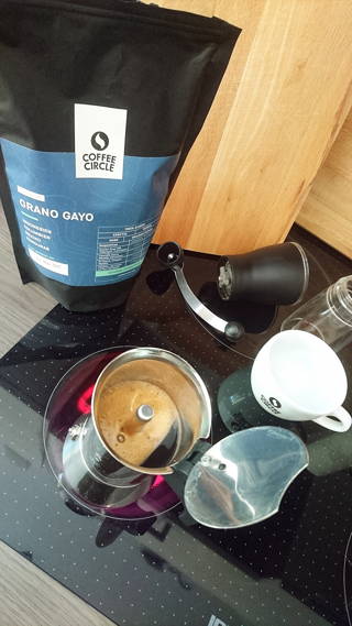 Grano Gayo Produkttesterin In der Herdkanne