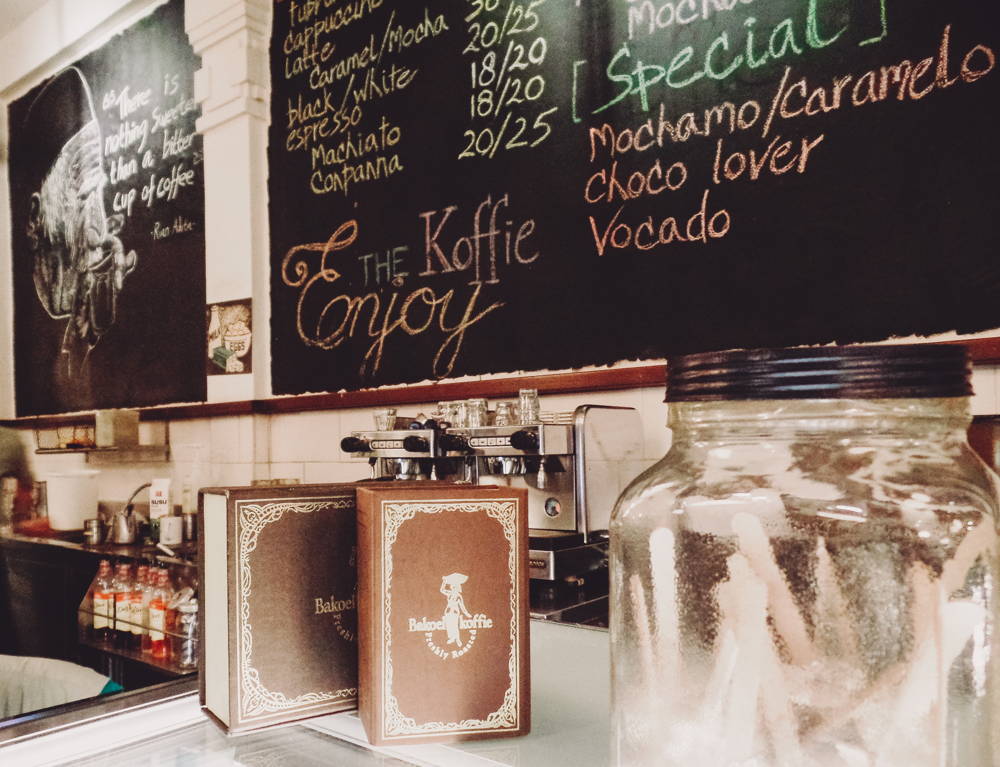 coffeecircle-guide-jakarta-café-bakoel-6.jpg