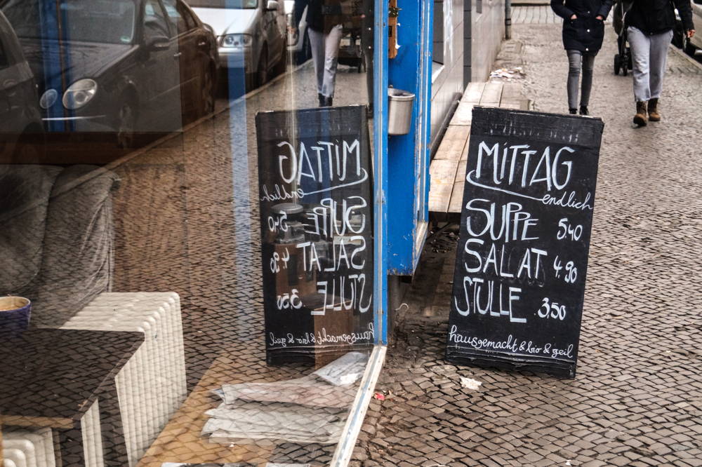 Aussenansicht Aufsteller Mittagstisch