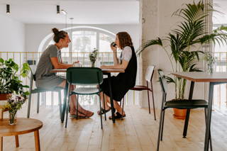coffeecircle-cafe-berlin-9.jpg Treffen im Coffee Circle Cafe
