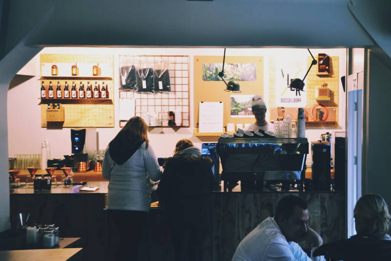 In der Rösterei Vier