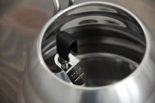 Markierung zum Befüllen Für maximal 800ml