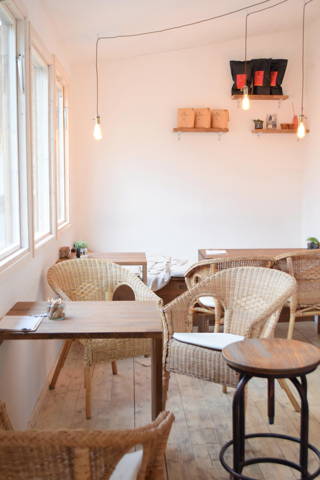Schaut doch mal vorbei Richtig guten Kaffee gibt's im Café Haferkater in Berlin