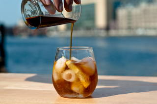Coffeecircle_kaffeecocktail_tonic_1.jpg Kaffeecocktail Coffeecircle
