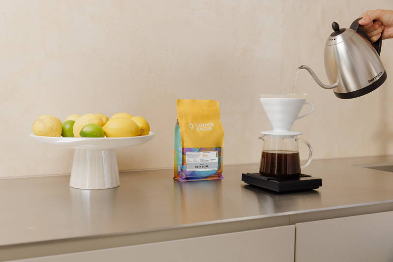 Aufbrühen von Geta Bore mit dem Hario V60 und Bonavita Wasserkessel