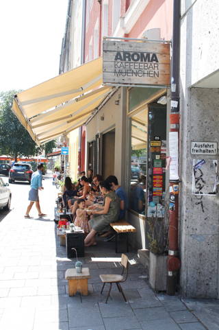 Coffeecircle_Coffeeguide_Aromakaffeebar_4.jpg Coffeecircle Coffeeguide