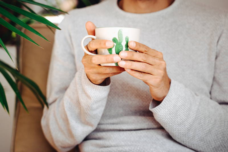 Entspannt den Kaffee trinken.