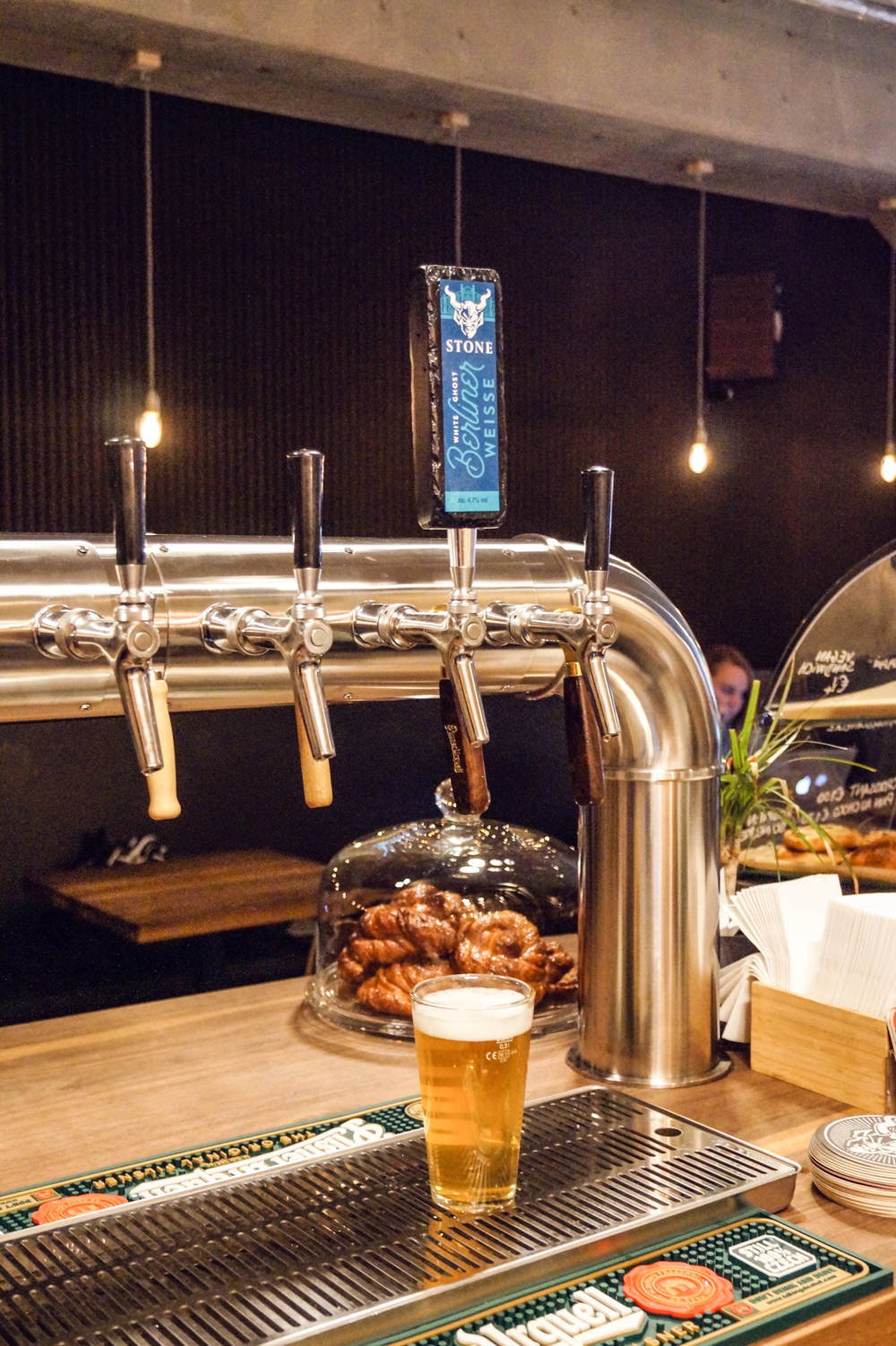 Bar im R/D Die Bar