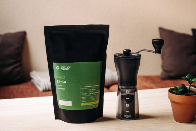 Limu Filterkaffee und Hario Mini Mill